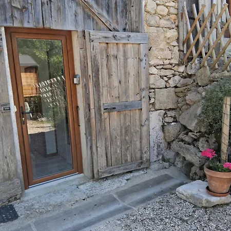 Feriehus L'entre Monts Saint-Pierre-d'Entremont (Savoie)